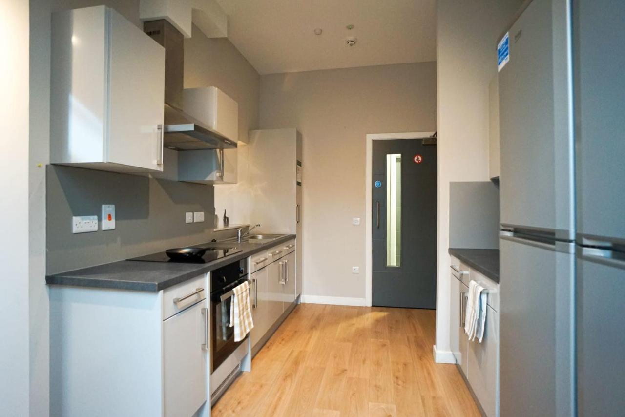1 Bedroom Apartments, Studios And Ensuite Bedrooms With Shared Kitchen At Centro House In Stirling Exteriör bild
