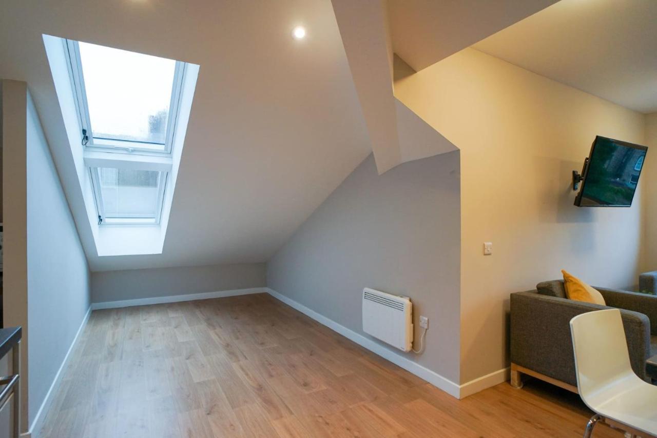 1 Bedroom Apartments, Studios And Ensuite Bedrooms With Shared Kitchen At Centro House In Stirling Exteriör bild