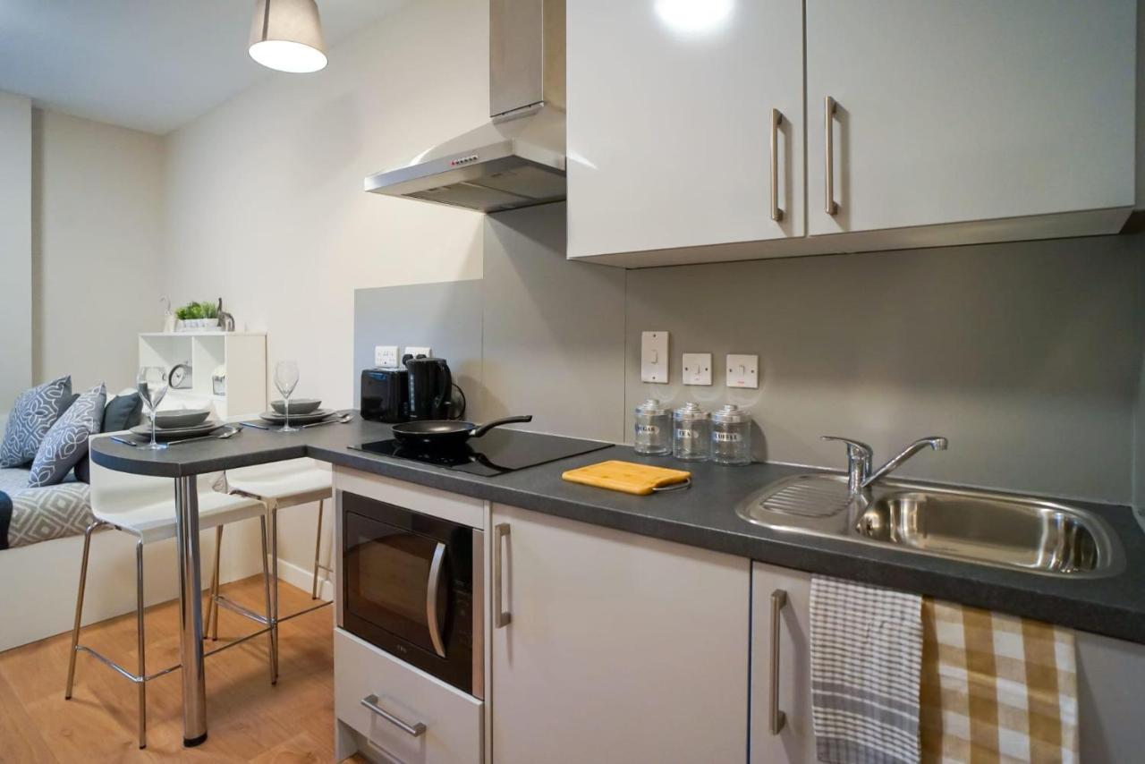 1 Bedroom Apartments, Studios And Ensuite Bedrooms With Shared Kitchen At Centro House In Stirling Exteriör bild