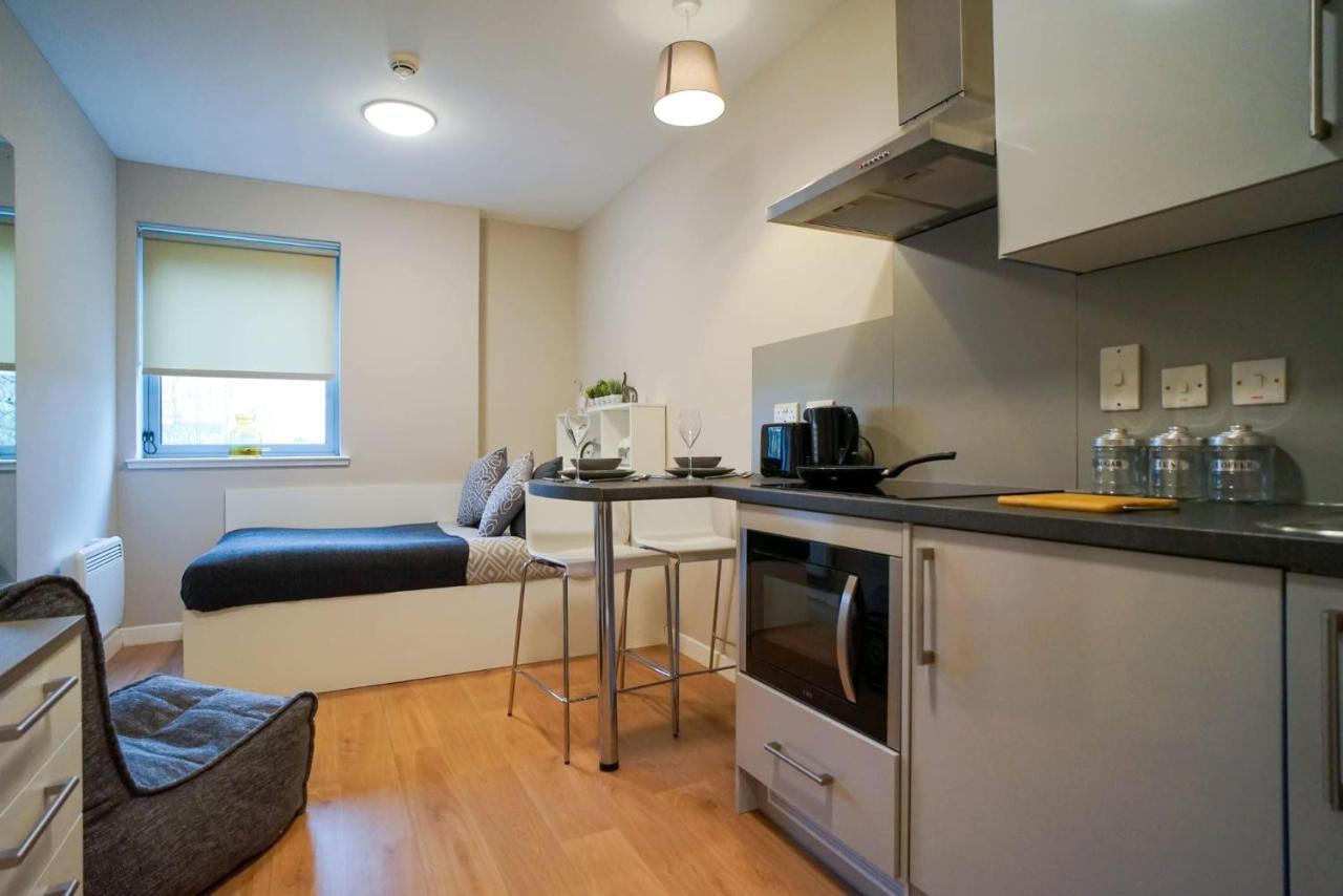 1 Bedroom Apartments, Studios And Ensuite Bedrooms With Shared Kitchen At Centro House In Stirling Exteriör bild