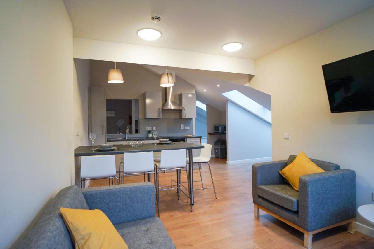 1 Bedroom Apartments, Studios And Ensuite Bedrooms With Shared Kitchen At Centro House In Stirling Exteriör bild