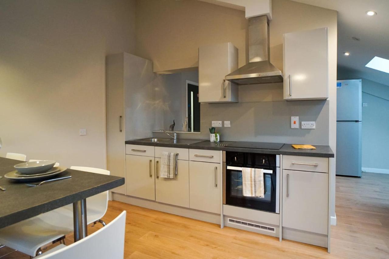 1 Bedroom Apartments, Studios And Ensuite Bedrooms With Shared Kitchen At Centro House In Stirling Exteriör bild