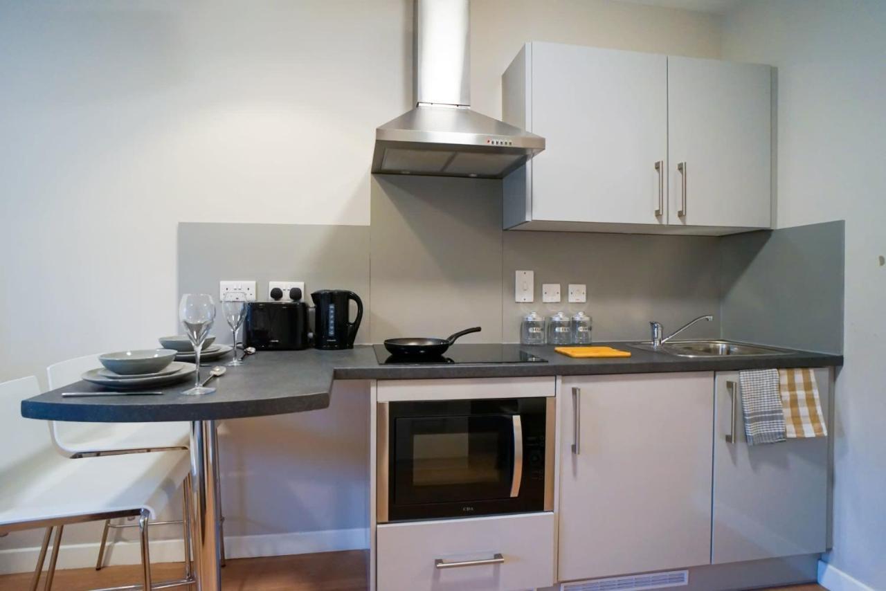 1 Bedroom Apartments, Studios And Ensuite Bedrooms With Shared Kitchen At Centro House In Stirling Exteriör bild